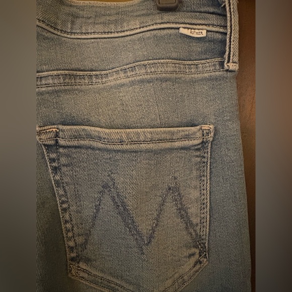 MOTHER The Mid Rise Dazzler Ankle Fray, size 28 - Picture 10 of 10